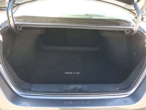 Used 2025 Nissan Sentra SV image 29