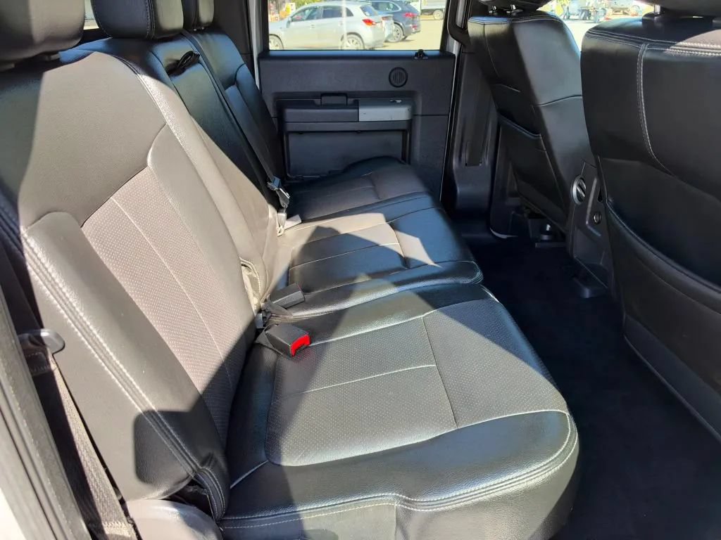 Used 2015 Ford F250 Lariat w/ Lariat Ultimate Package AWD/4WD image 18