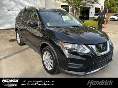 Used 2017 Nissan Rogue SV