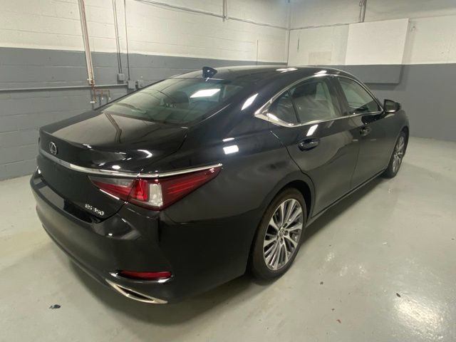 Used 2019 Lexus ES 350 w/ Premium Package FWD image 3