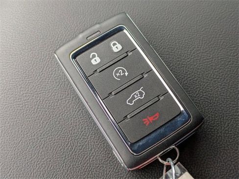 New 2025 Jeep Grand Cherokee L Limited w/ Luxury Tech Group II image 33