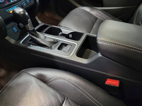Used 2017 Ford Escape SE w/ SE Leather Comfort Package AWD/4WD image 26