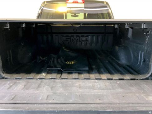 Used 2018 GMC Sierra 1500 SLT AWD/4WD image 37