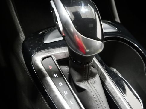 Used 2024 Buick Envista Sport Touring w/ Convenience I Package FWD image 22