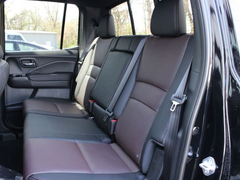 New 2026 Honda Ridgeline Black Edition image 18