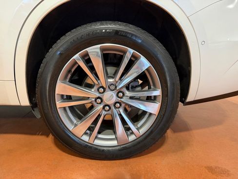 Used 2022 Cadillac XT6 Premium Luxury w/ Platinum Package image 13