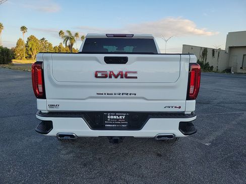Used 2022 GMC Sierra 1500 AT4 image 7