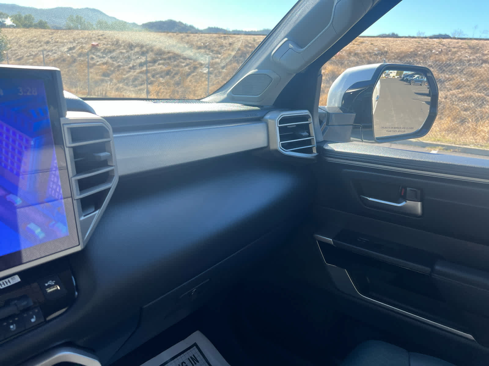 Used 2024 Toyota Tundra Limited AWD/4WD image 21