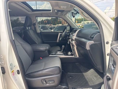 Used 2016 Toyota 4Runner SR5 Premium AWD/4WD image 14