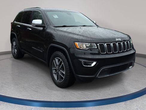 Used 2019 Jeep Grand Cherokee Limited RWD image 3