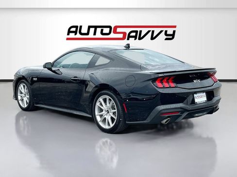 Used 2024 Ford Mustang GT Premium RWD image 5