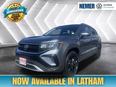 Certified 2023 Volkswagen Taos SE w/ Black Wheel Package