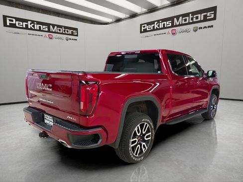 Used 2025 GMC Sierra 1500 AT4 w/ AT4 Premium Package AWD/4WD image 5
