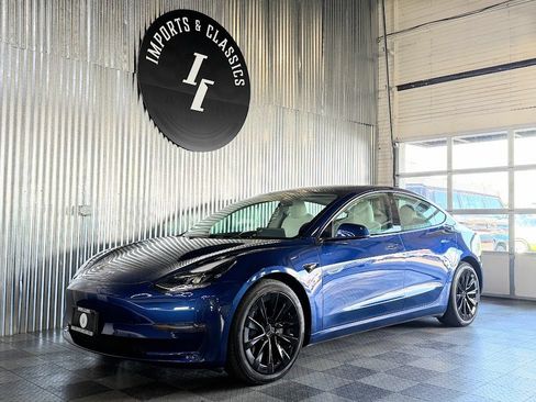 Used 2021 Tesla Model 3 Long Range AWD/4WD image 1
