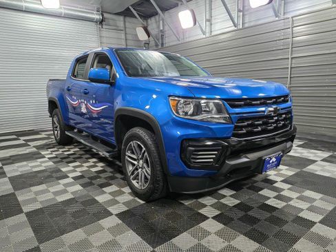 Used 2022 Chevrolet Colorado W/T w/ Custom Special Edition image 4