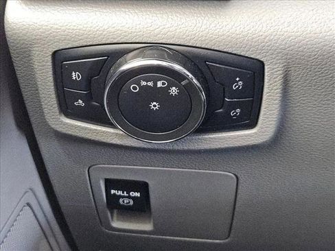 Used 2016 Ford F150 XLT image 13