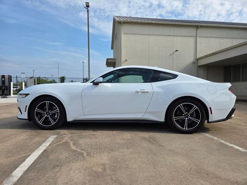 Used 2024 Ford Mustang Premium RWD image 9