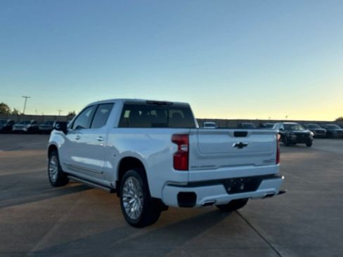 Used 2026 Chevrolet Silverado 1500 High Country AWD/4WD image 21