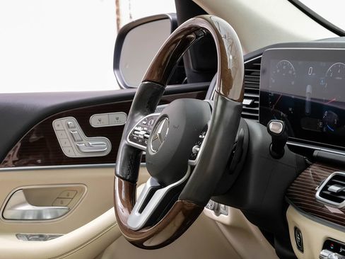 Used 2020 Mercedes-Benz GLE 350 w/ AMG Line Exterior image 13