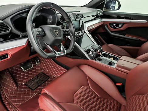Used 2019 Lamborghini Urus AWD/4WD image 16
