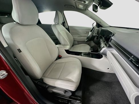 Used 2024 Hyundai Kona SEL AWD/4WD image 30