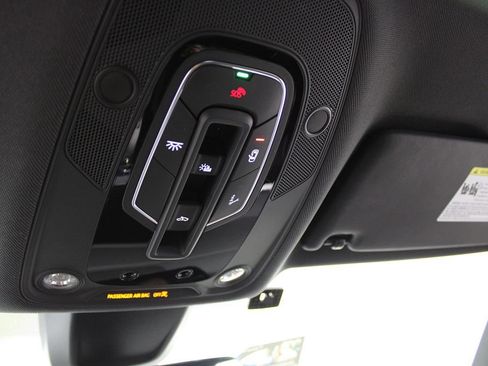 Used 2021 Audi SQ5 Premium Plus w/ Premium Plus Package image 30