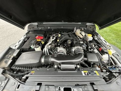 Used 2022 Jeep Wrangler Unlimited Sport AWD/4WD image 14