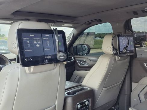 Used 2021 GMC Yukon XL SLT w/ SLT Premium Package RWD image 19