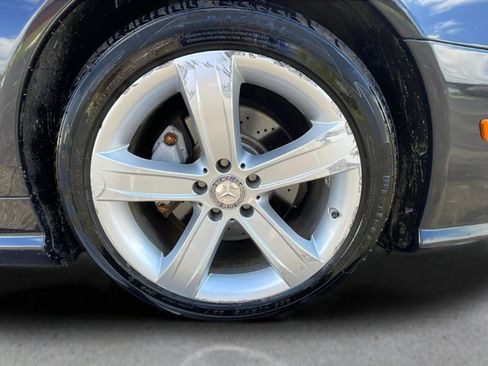 Used 2009 Mercedes-Benz SL 550 w/ Premium I Pkg image 37
