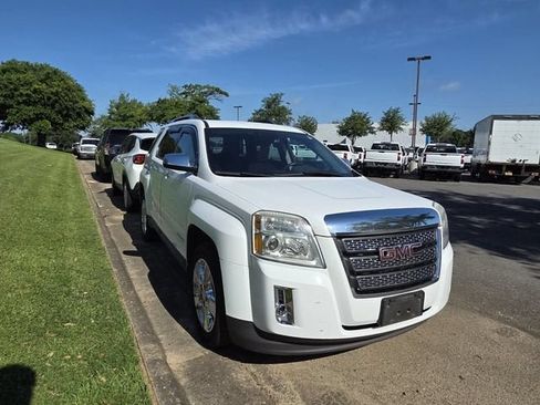 Used 2015 GMC Terrain SLT FWD image 1