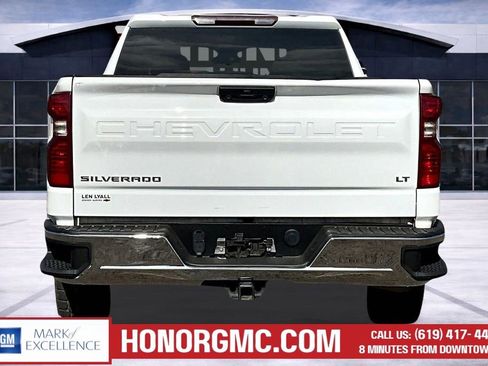 Used 2022 Chevrolet Silverado 1500 LT AWD/4WD image 5