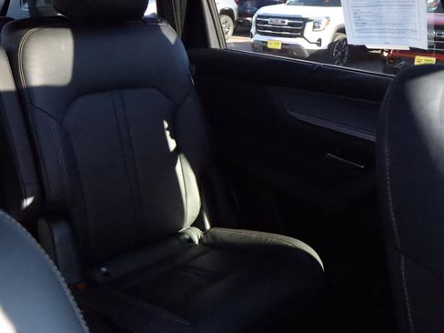 Used 2024 MAZDA CX-90 3.3 Turbo w/ Premium Package image 12