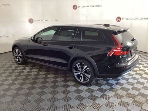 New 2026 Volvo V60 B5 Cross Country Plus w/ Climate Package image 6