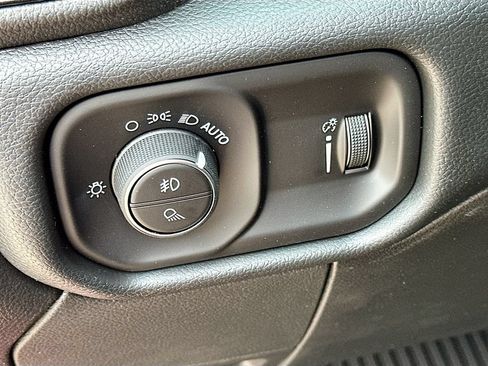 New 2026 RAM 2500 Tradesman AWD/4WD image 13