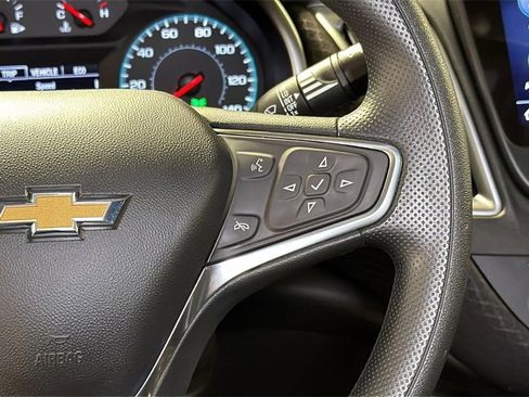 Used 2025 Chevrolet Malibu LT image 18