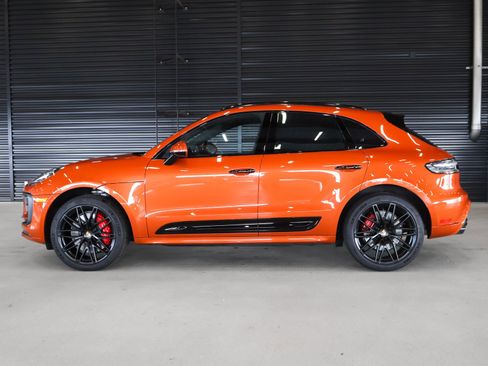 Certified 2022 Porsche Macan GTS AWD/4WD image 2