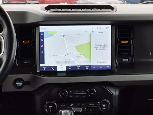 Used 2021 Ford Bronco Badlands image 16