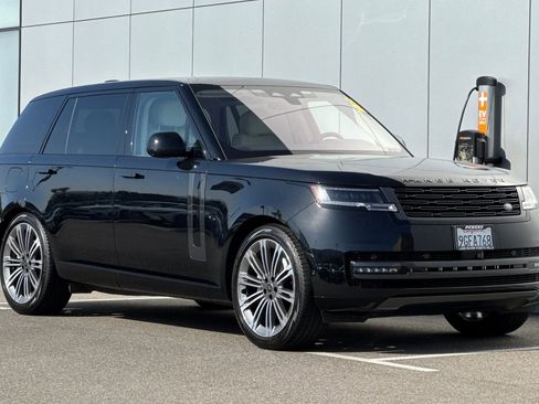 Used 2023 Land Rover Range Rover Long Wheelbase SE AWD/4WD image 7