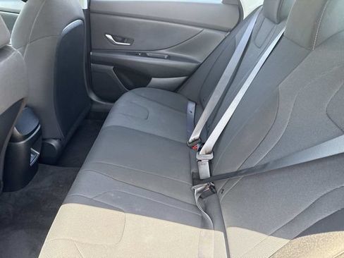 Certified 2026 Hyundai Elantra SE FWD image 12