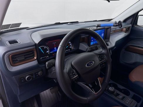 Used 2024 Ford Maverick Lariat image 9