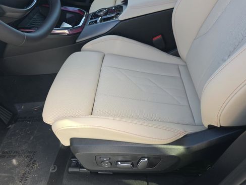 New 2026 BMW X3 xDrive30 w/ Premium Package image 16