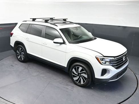 Used 2024 Volkswagen Atlas SE FWD image 26