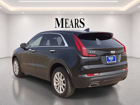 Used 2023 Cadillac XT4 Luxury FWD image 3