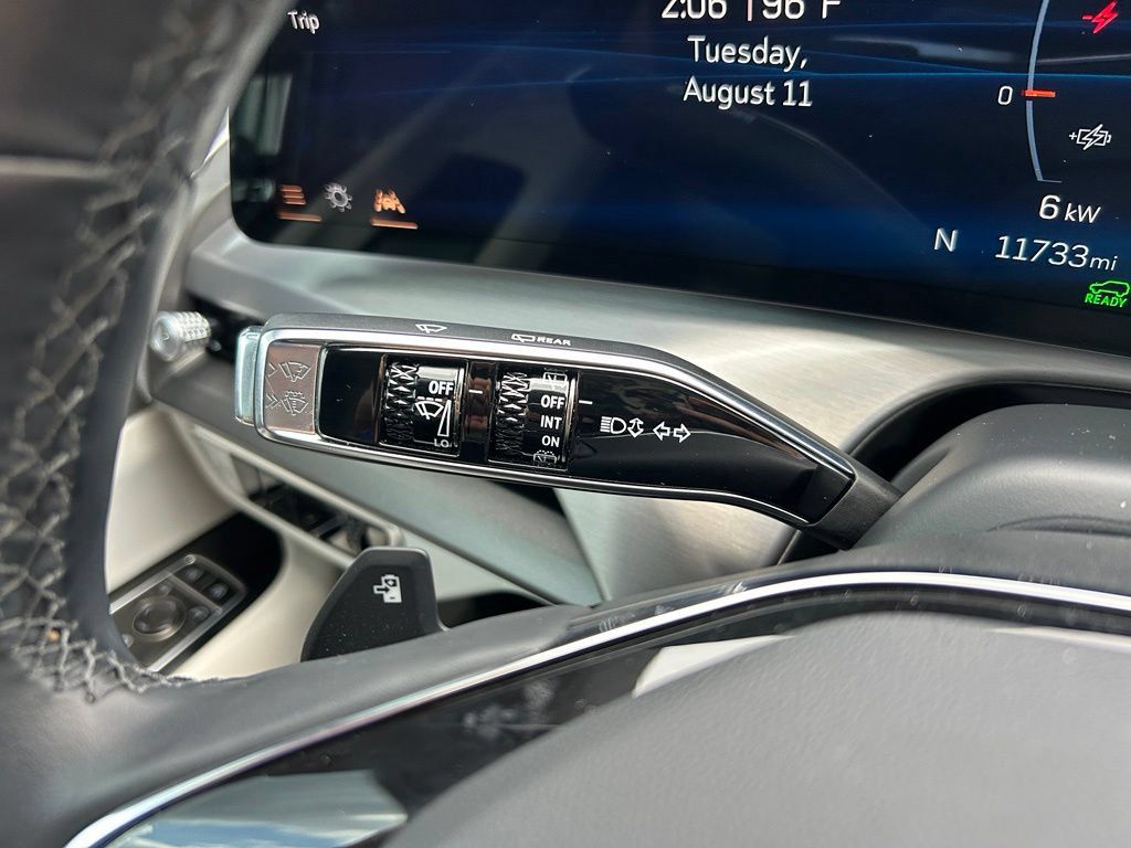 Used 2026 Cadillac Vistiq Sport AWD/4WD image 60