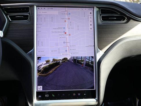 Used 2016 Tesla Model X 90D image 50