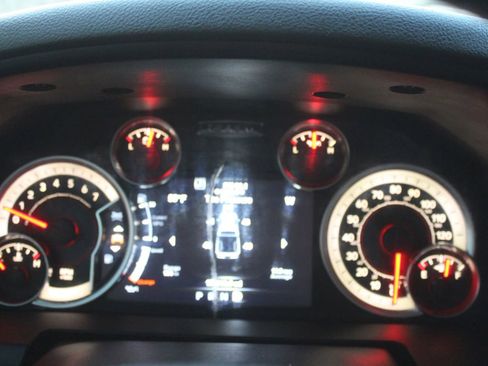 Used 2018 RAM 1500 Big Horn AWD/4WD image 23