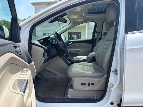 Used 2015 Ford Escape Titanium AWD/4WD image 10