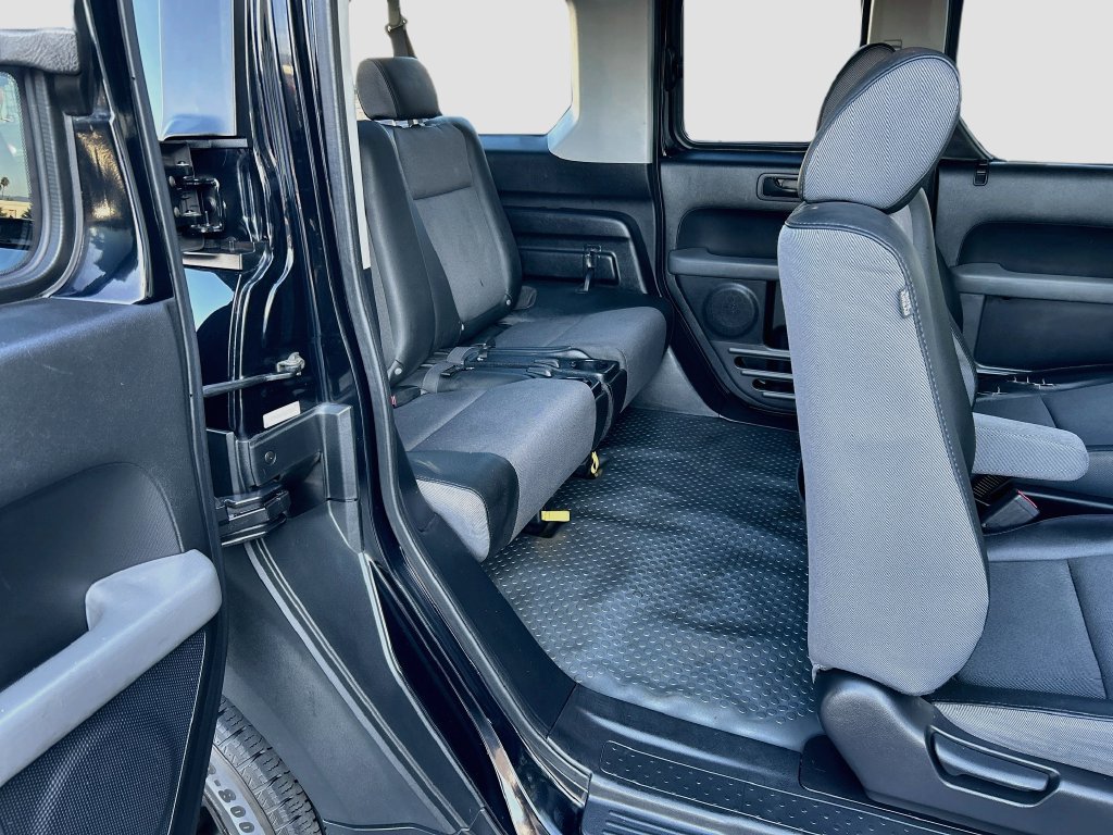Used 2005 Honda Element EX image 24