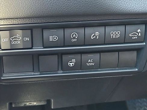 Used 2024 Toyota Tundra Limited AWD/4WD image 17