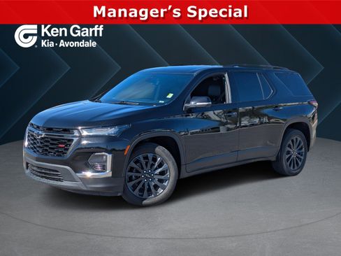 Used 2023 Chevrolet Traverse RS image 1